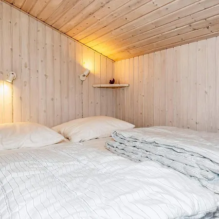 度假居 4 Person In Lokken-by Traum *