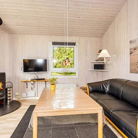 度假居 4 Person In Lokken-by Traum